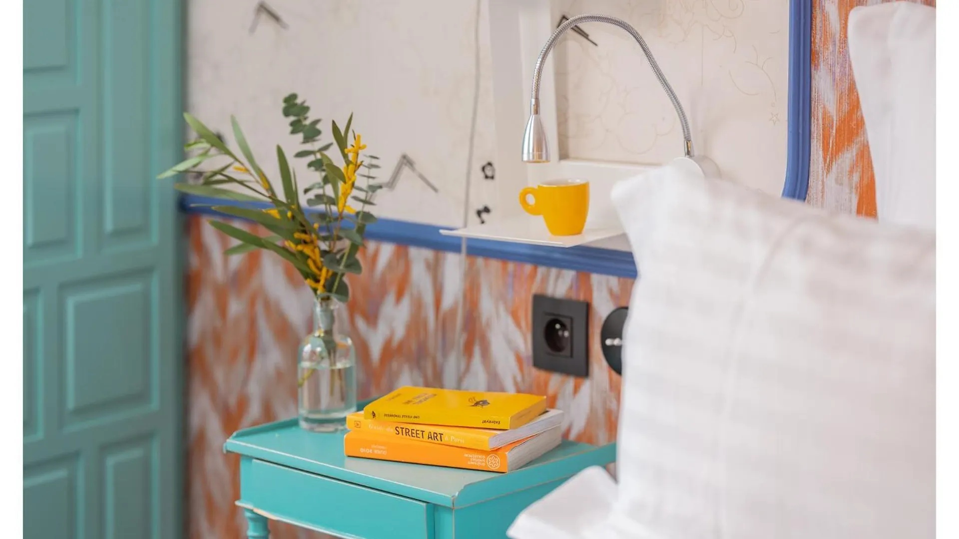 Hotel Crayon Rouge Paris